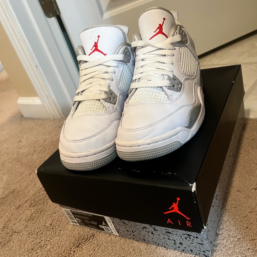 Jordan Retro White Oreo 4s